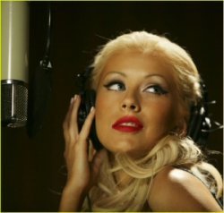 Американский автор-исполнитель "Christina Aguilera" минусовки песен